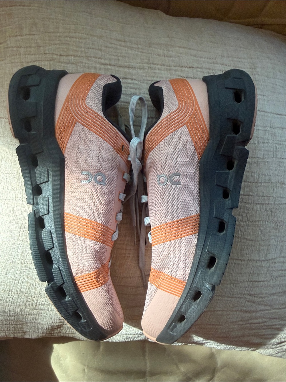 On Cloud Women's Lightweight Running Shoes in Coral Pink with Black Sole - Picture 3 of 6